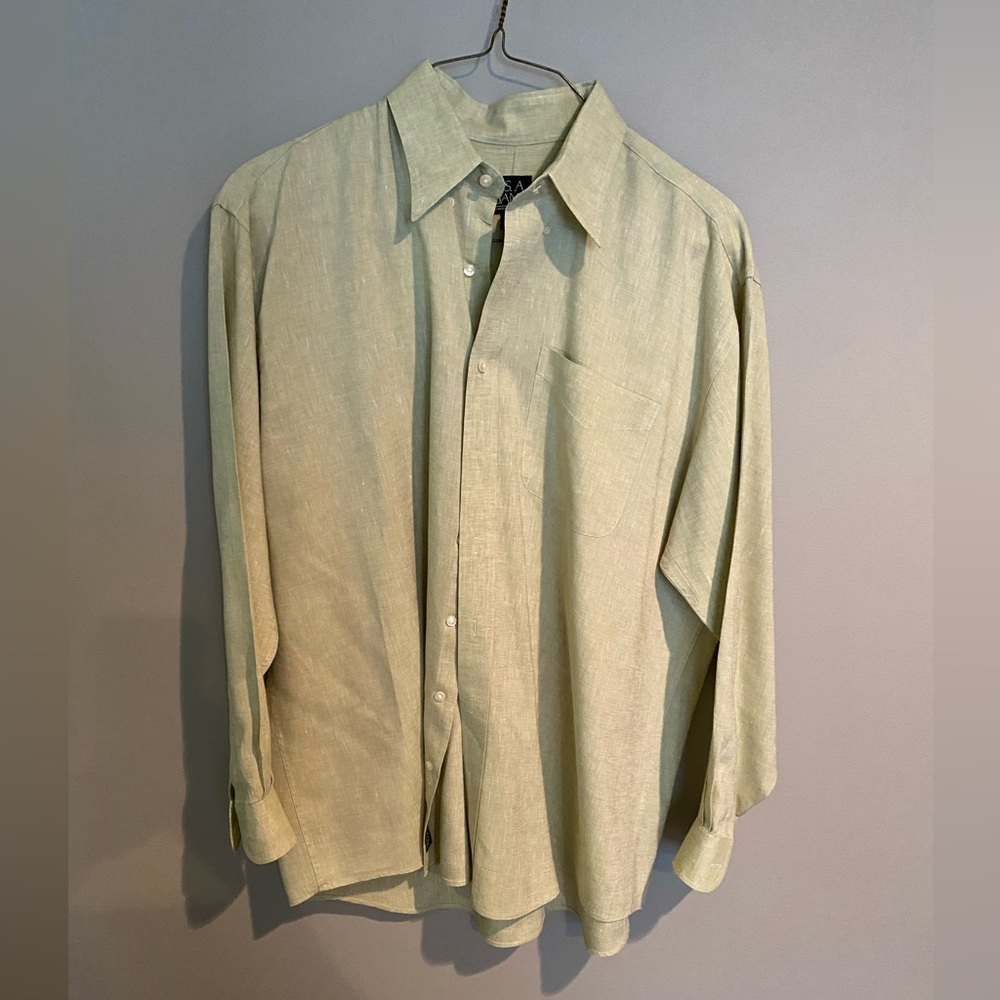 Men’s linen dress shirt
